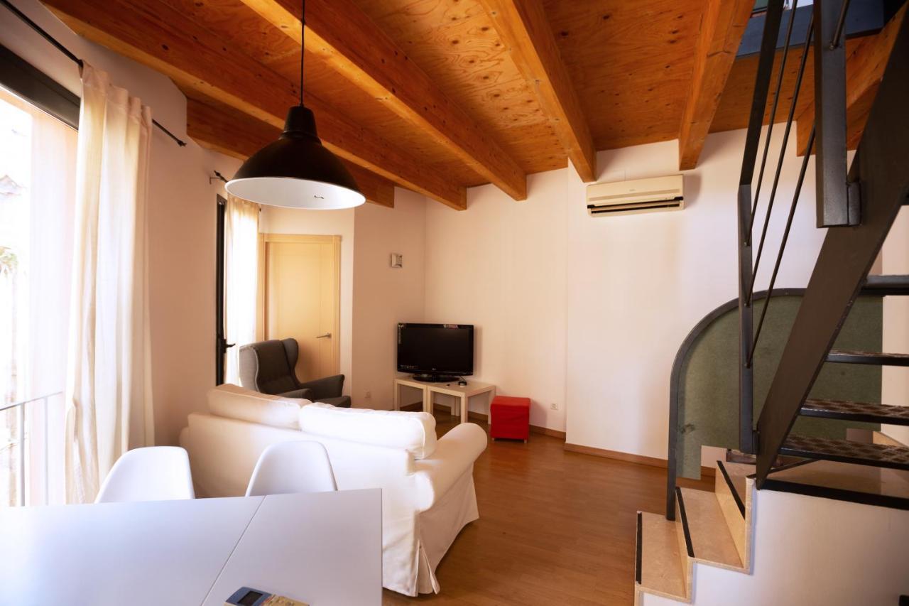 Atic Duplex Amb Encant A 10 Minuts De L' Estany Lägenhet Banyoles Exteriör bild